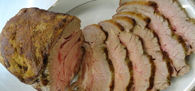 Tweet Pour 4 à 6 personnes Cuisson basse température  : 2 heures environ Température à cœur : 60°C Ingrédients Rôti de veau dans les côtes couvertes, noix pâtissière, faux filet, cou […]