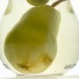 Tweet           Liqueur de poire « Williams' »  Pour 2 bouteilles Préparation : 20 mn Macération: 1 semaine Repos: 2 mois Conservation: 2 ans Ingrédients Poires Williams’ à […]